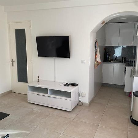 Agreable 2 Pieces En Ville Comme A La Campagne نيس المظهر الخارجي الصورة