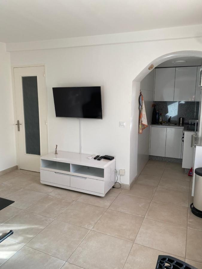 Agreable 2 Pieces En Ville Comme A La Campagne نيس المظهر الخارجي الصورة